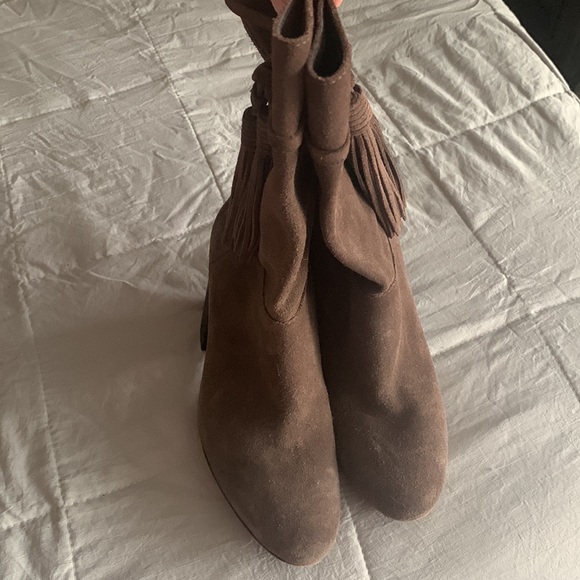 Vince Camuto boots - Picture 3 of 8